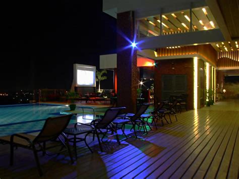 Central Park Tower Resort, Angeles / Clark .